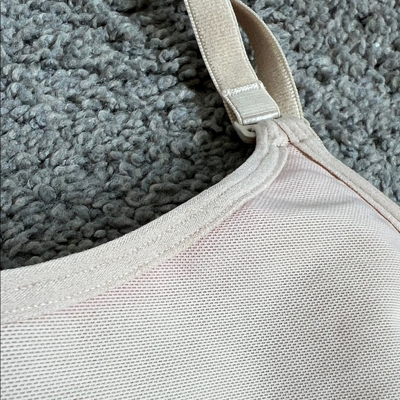 Women's Cream Tank Top Shapewear Upper Back Exposed - Picture 9 of 9